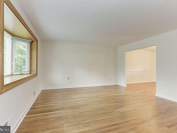3rd image of 4815 Mori Dr