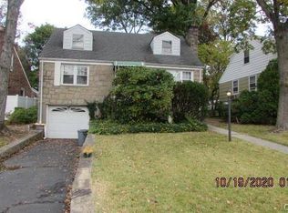 96 Hayward St, Yonkers, NY 10704
