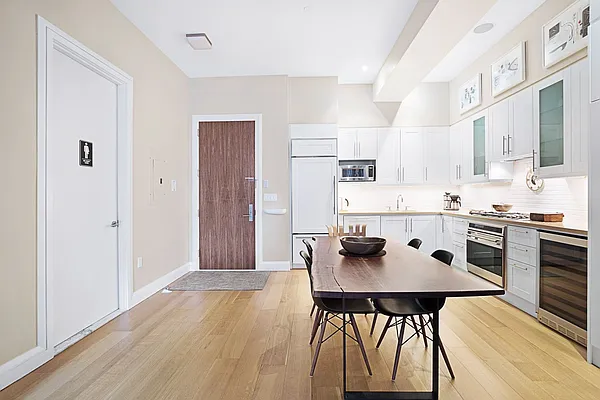Sold by Compass | media 7