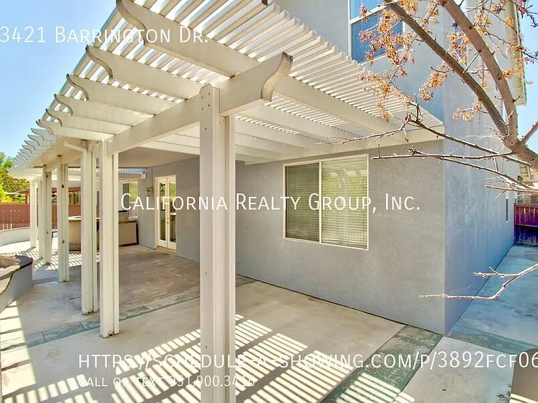 33421 Barrington Dr — Photo 53