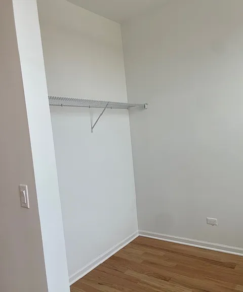 1510 N Elston Ave #2F — Photo 1