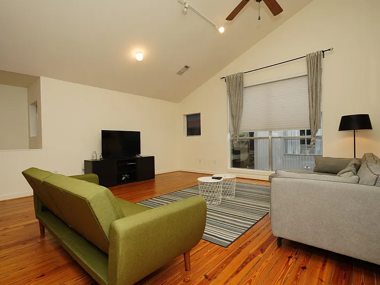920 Memorial Dr SE #7 — Photo 22