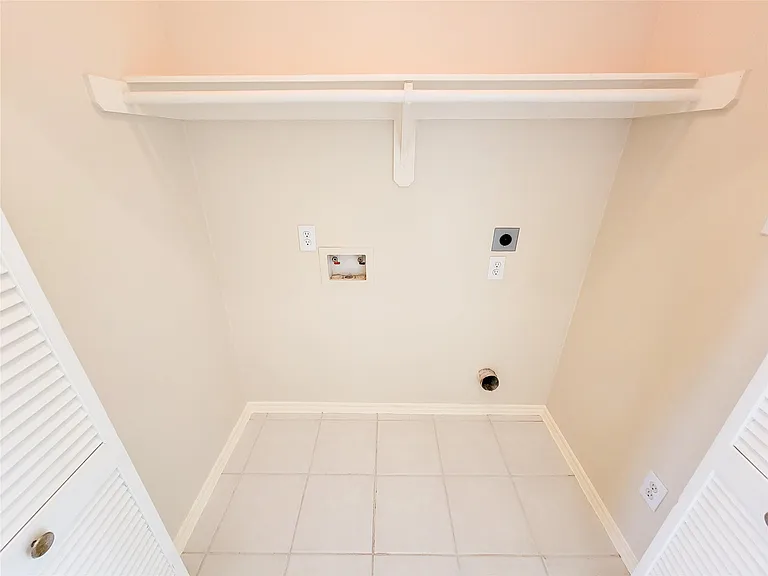 4106 Creek Ridge Ln — Photo 10