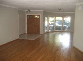 5353 Hinton Ave, Woodland Hills, CA 91367