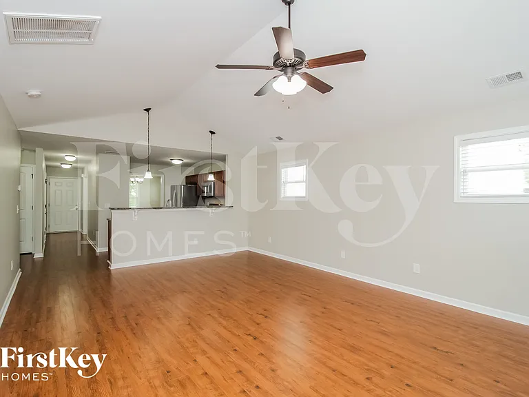 20 Oakbrook Dr — Photo 4
