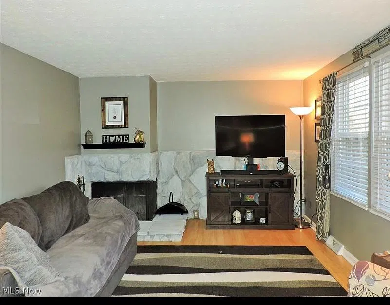 4605 Cox Dr — Photo 1