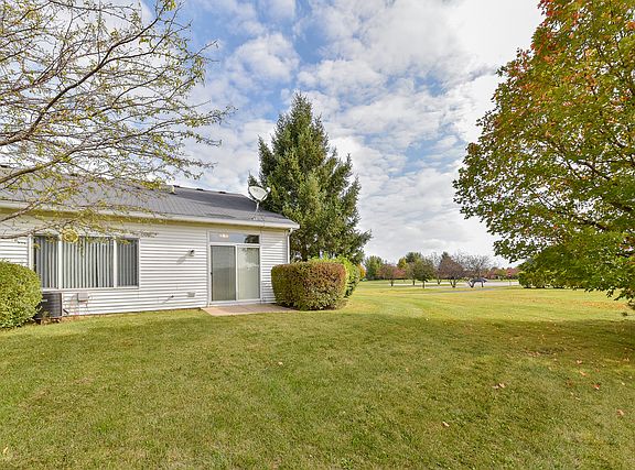 3rd image of 2803 Oakmont Dr