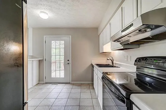 7807 Heatherglen Dr — Photo 7