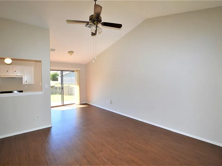 3517 Rollingway Cv #B — Photo 7