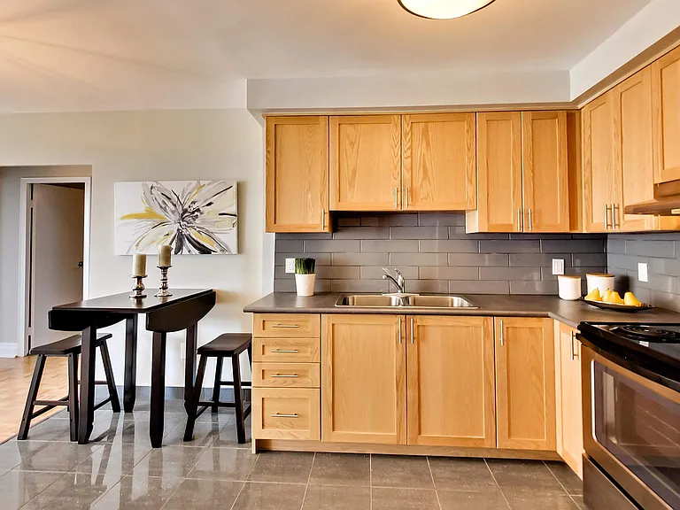 680 Roselawn Ave — Photo 146