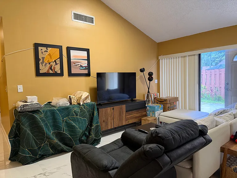 1051 Summit Place Cir #D — Photo 5