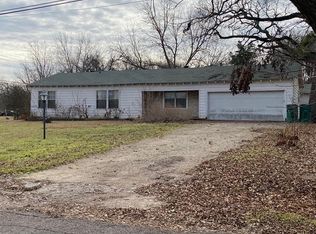 3901 Alpha St, Greenville, TX 75401