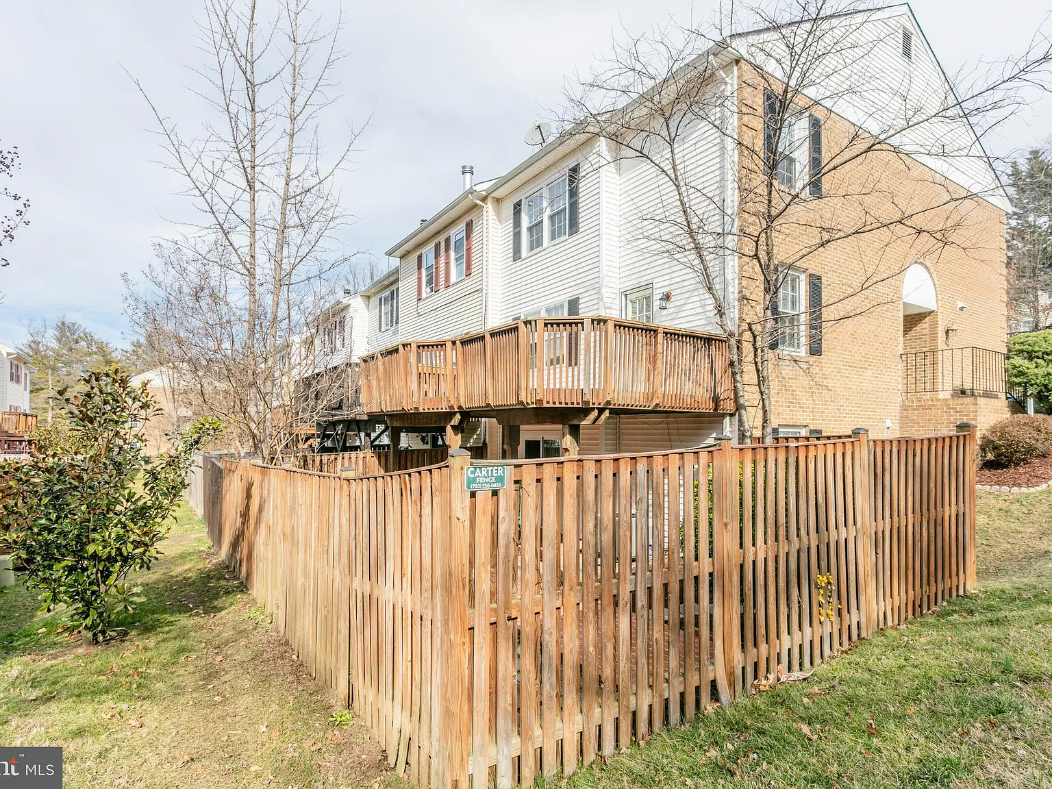 3 bed, 4.0 bath, 2014 sqft, $3,300 — Photo 2