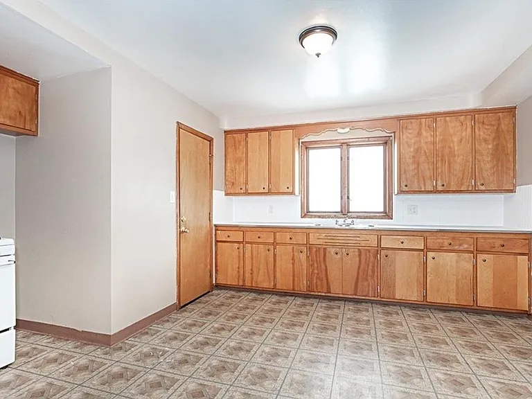 4633 Warner Rd — Photo 9
