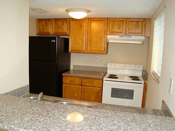 3rd image of 11576 NW 39th St #0
