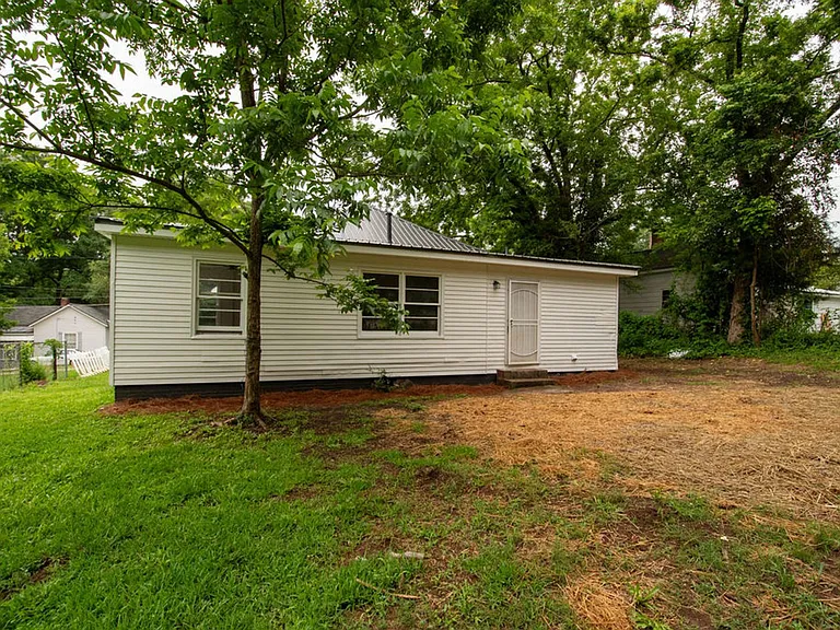 903 Georgia Ave — Photo 23