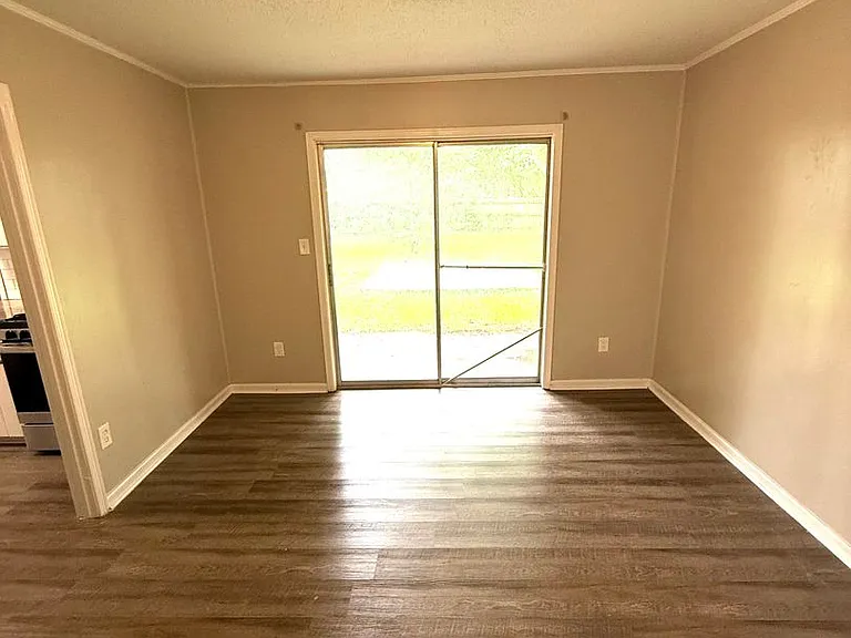 5712 Roxboro Dr — Photo 5