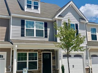 104 Davis Meadows Rd, Kernersville, NC 27284