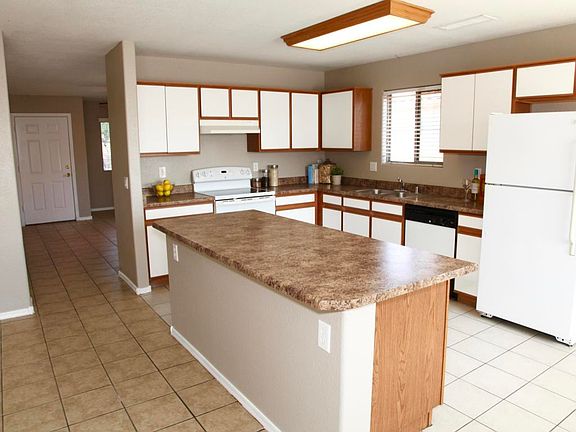 3rd image of 3009 N 83rd Dr