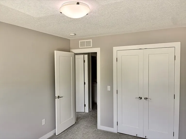 2324 SE Parkview Crossing Dr — Photo 26