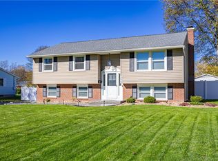 255 Tioga Dr, Rochester, NY 14616