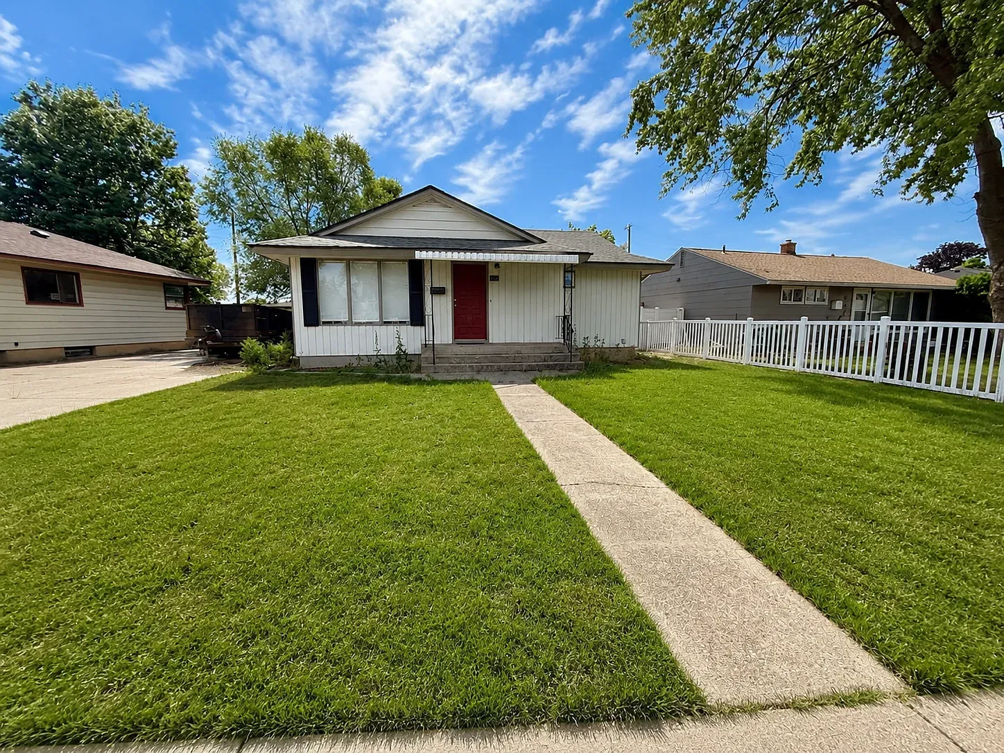 3 bed, 1751 sqft, $2,400 — Photo 4