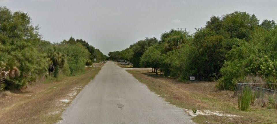 2nd image of 3100 NW 38th Ave