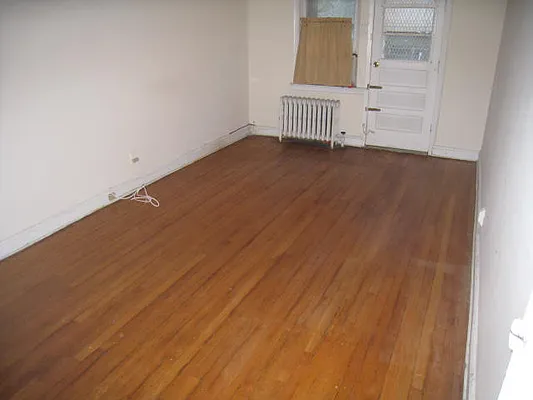 Rented by Alexiou Realty | media 3