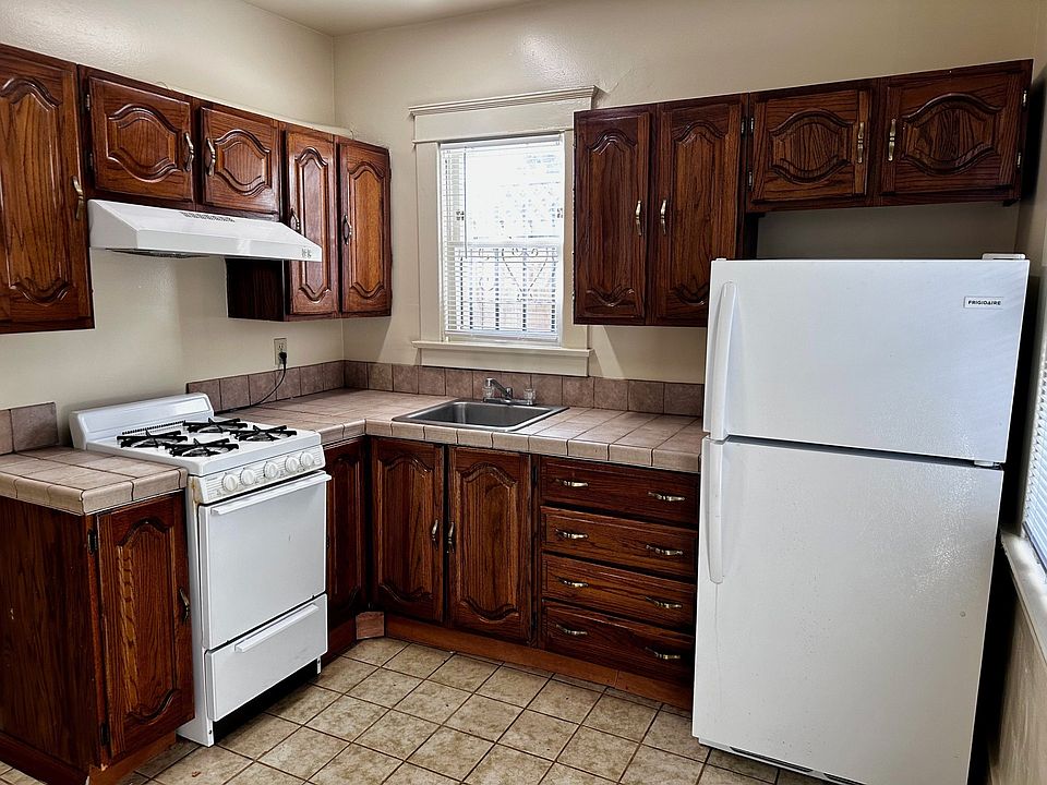 1st Street, 2752 East 2752 E 1st St Long Beach CA Zillow