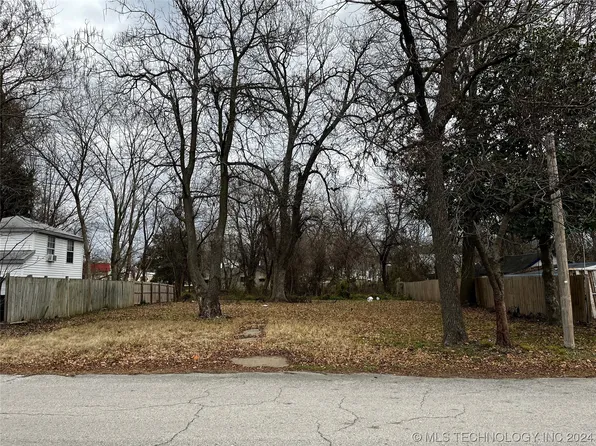 811 N Date Ave, Broken Arrow, OK 74012