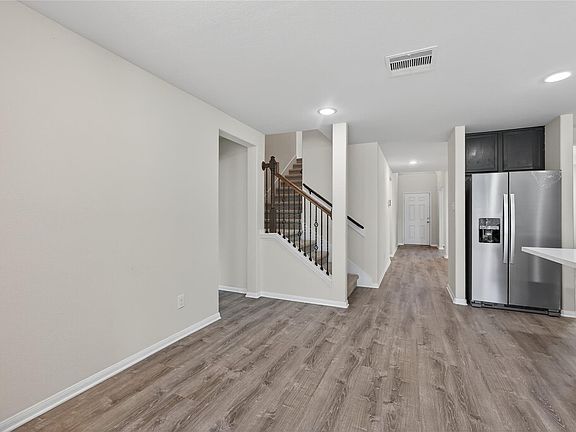 4th image of 2306 Garden Square Path