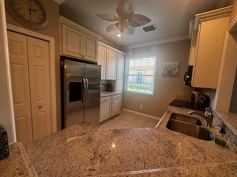 7850 Lake Sawgrass Loop #4111 — Photo 10