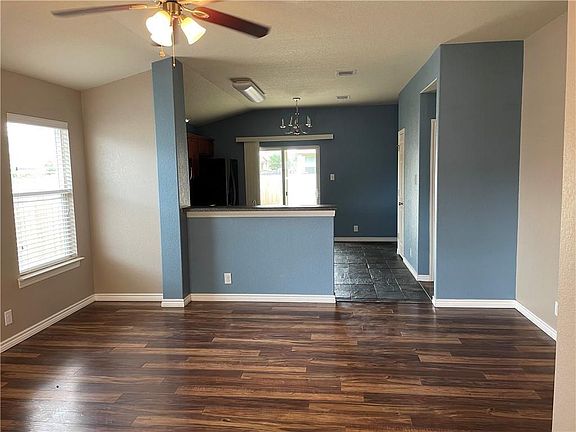 3rd image of 2440 Kolton St