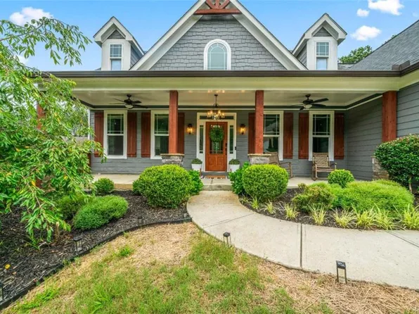54 Dupont Ct, Dallas, GA 30132