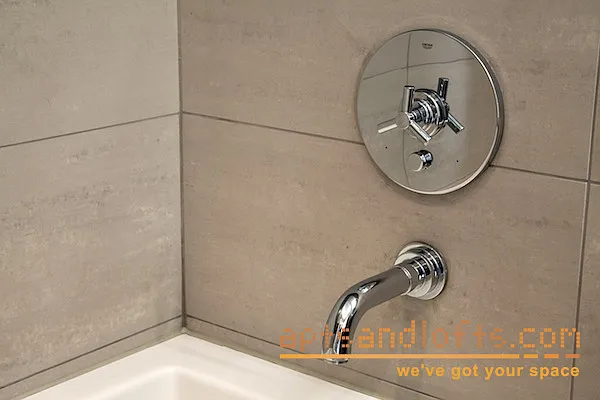 Sold by aptsandlofts.com | media 11