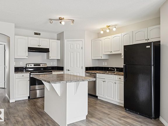 5th image of 150 Edwards Dr SW #52