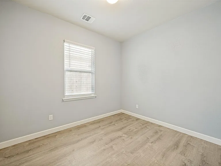 138 Wainscot Oak Way — Photo 12