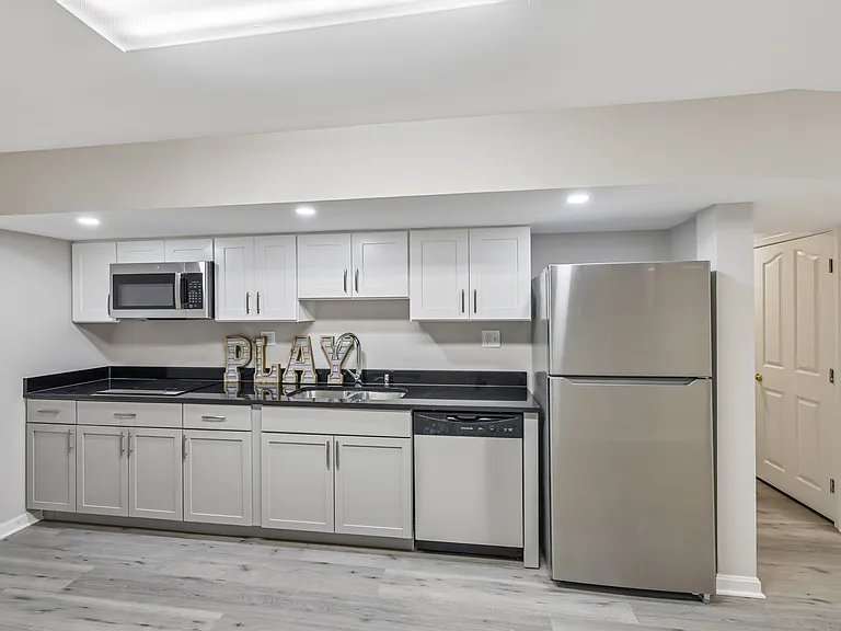 8647 Water Fall Dr — Photo 6