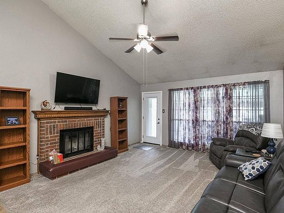 2nd image of 4602 Essex Dr