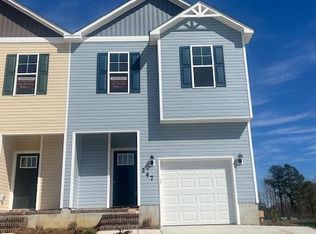 247 Shallowbag Ln, Jacksonville, NC 28546