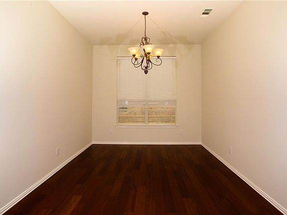 3rd image of 4609 Bonnywood Dr