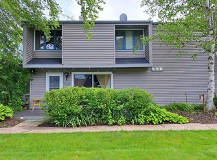 4060 Golf Valley Dr APT 3B, Sturgeon Bay, WI 54235