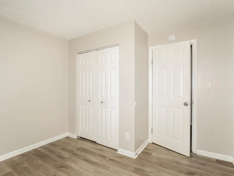 1531 Creekside Ln — Photo 14