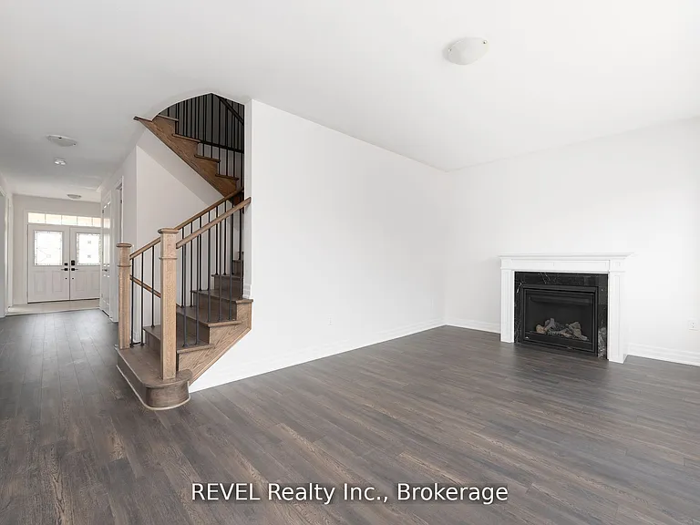 4568 Lyons Pkwy — Photo 7