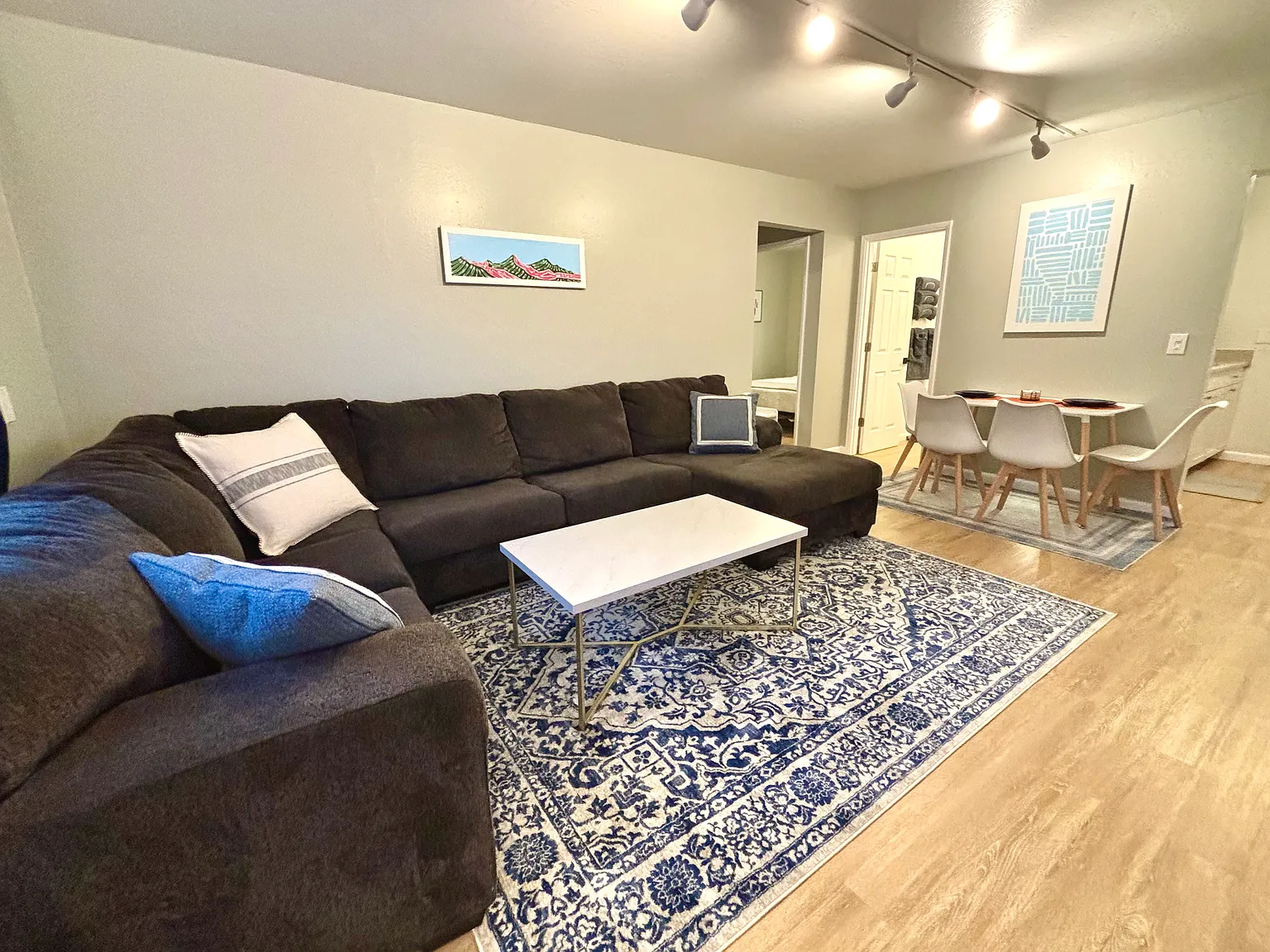 2808 Jones Ave — Photo 3