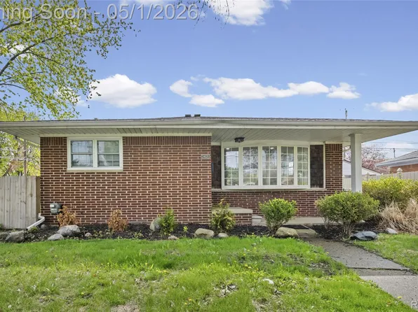 24620 Wood St, Saint Clair Shores, MI 48080