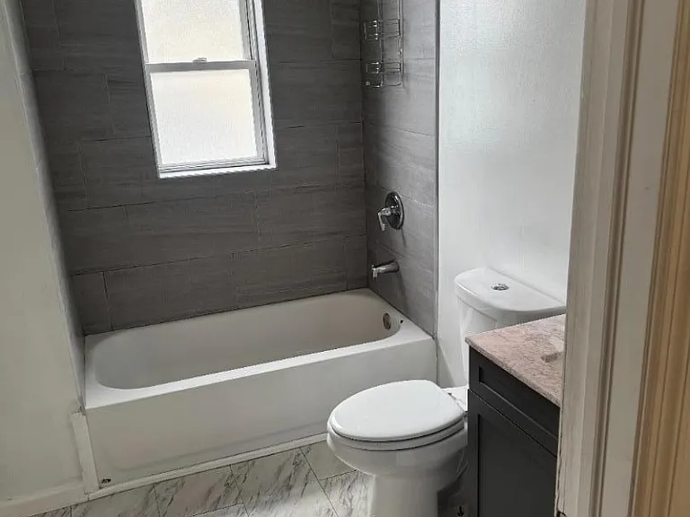 26 E 19th St — Photo 4