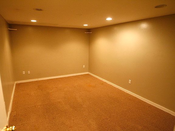 Large Oversize Basement