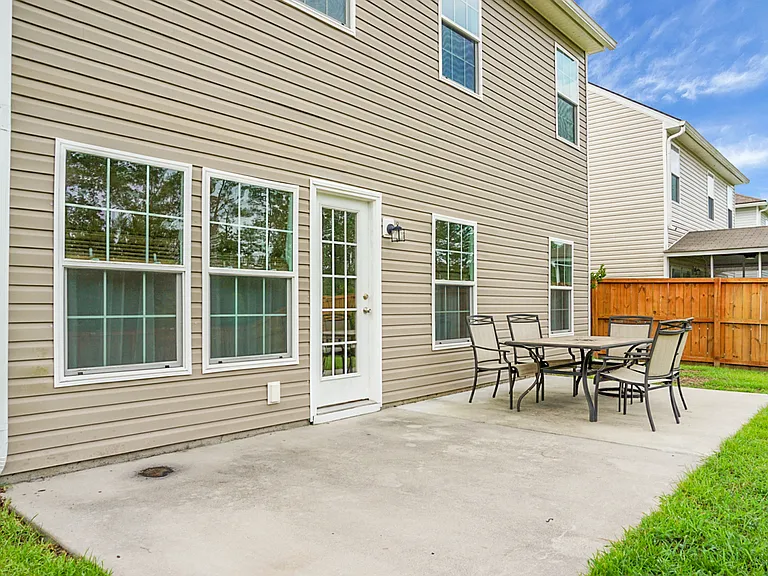 210 Daniels Creek Cir — Photo 27