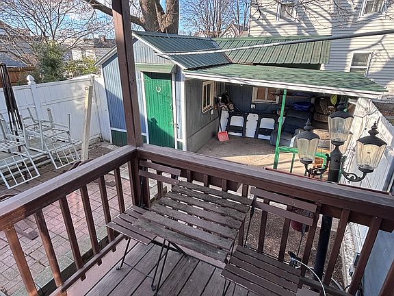 4th image of 167 E 8th St
